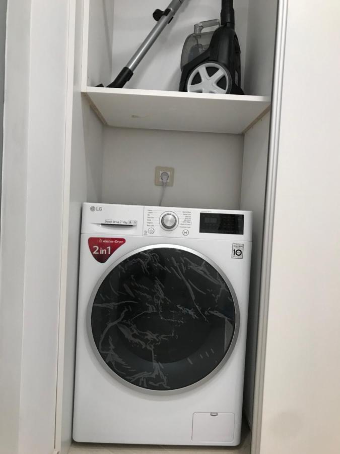 Blaha Art Apartment Будапеща Екстериор снимка